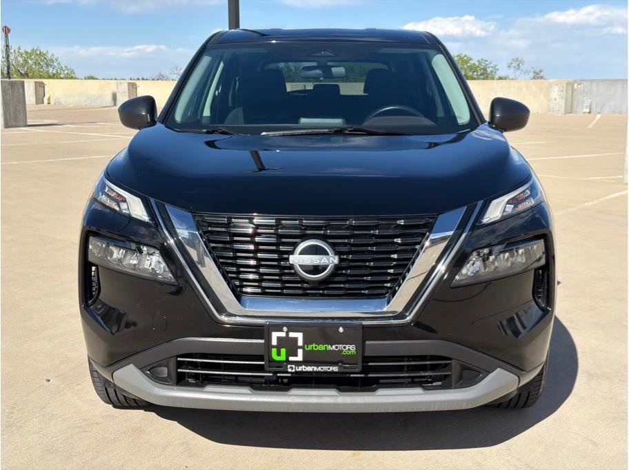 Used 2023 Nissan Rogue S AWD/4WD image 2