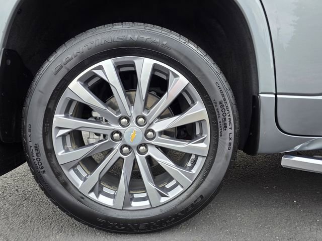 Used 2023 Chevrolet Traverse Premier w/ LPO, Floor Liner Package image 9
