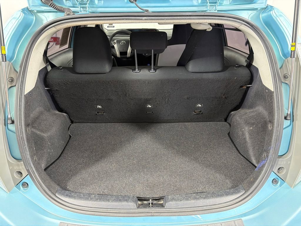 Used 2014 Toyota Prius C One image 17