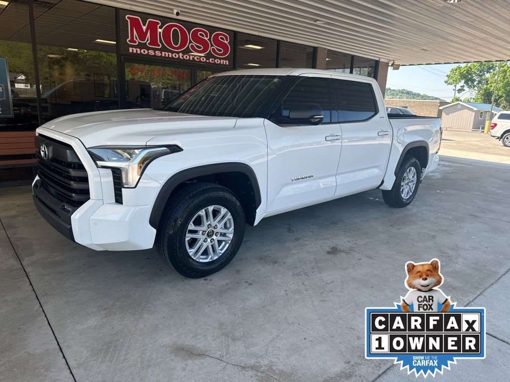 Used 2022 Toyota Tundra SR5 w/ SR5 Premium Package RWD image 1