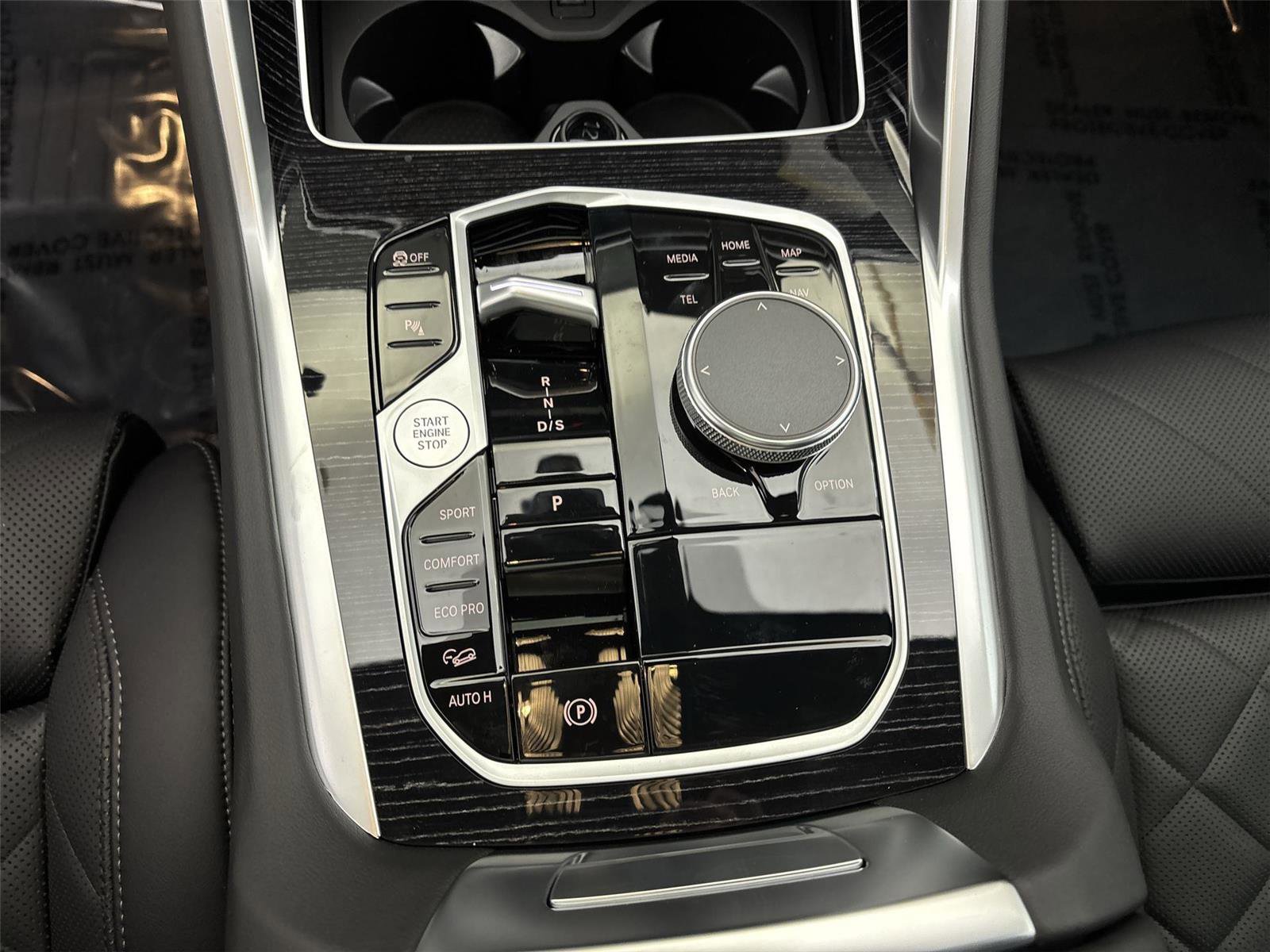 New 2026 BMW X6 xDrive40i AWD/4WD image 23