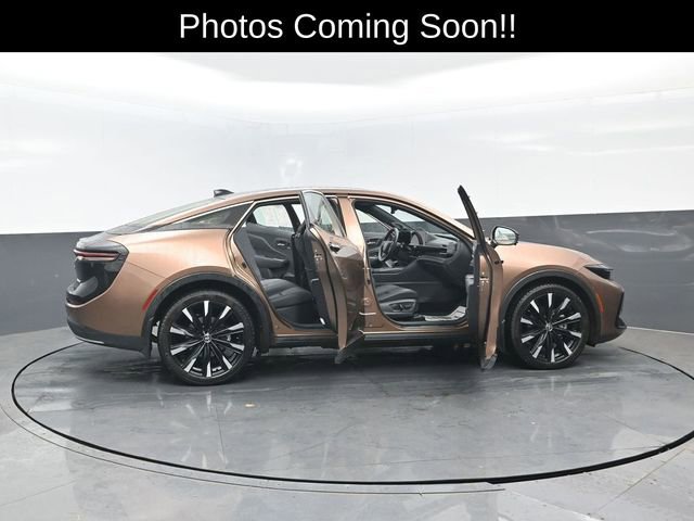 Used 2023 Toyota Crown Platinum AWD/4WD image 15