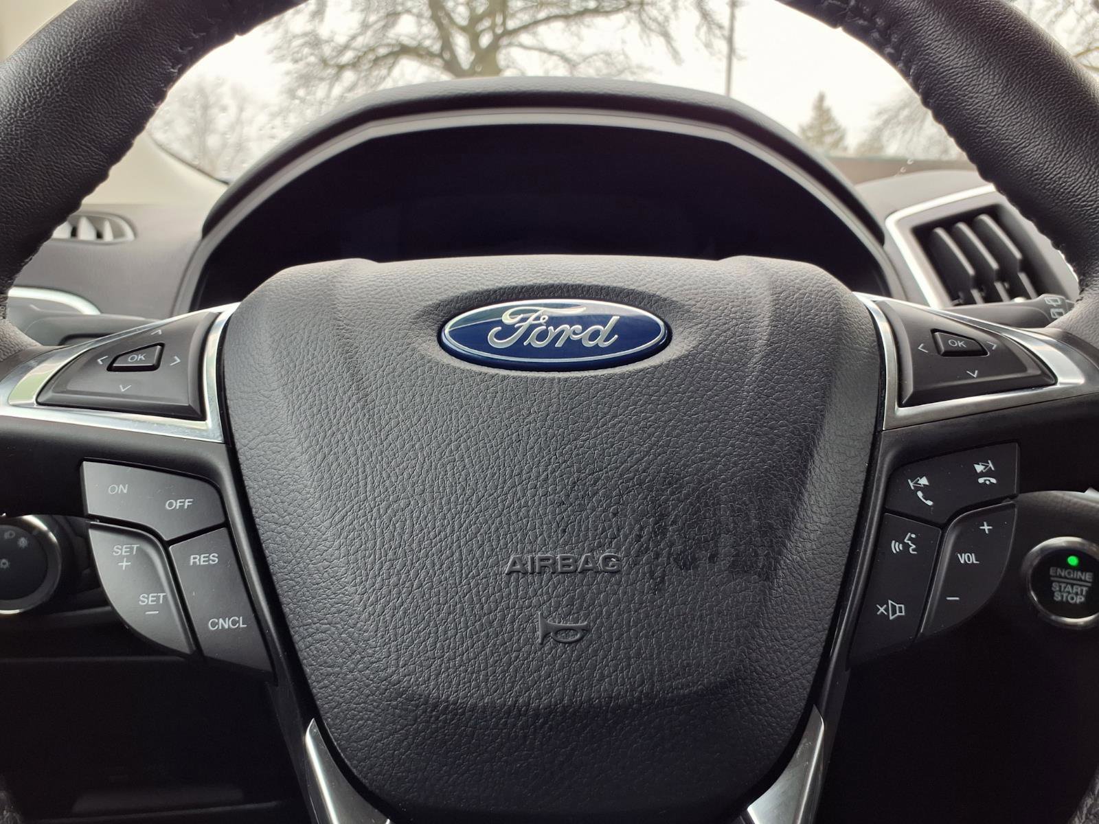 Used 2024 Ford Edge Titanium image 16