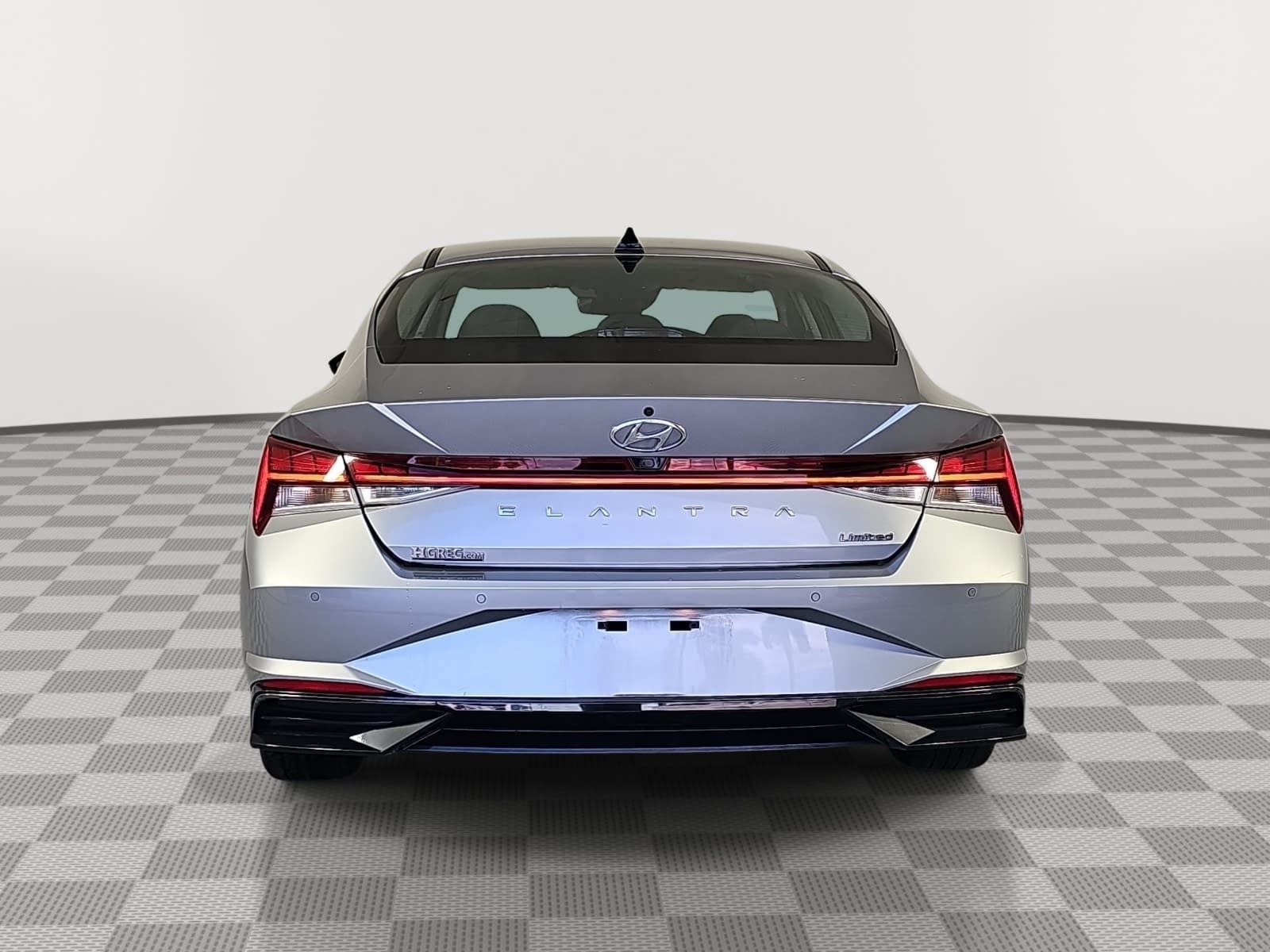 Used 2022 Hyundai Elantra Limited w/ Cargo Package FWD image 7