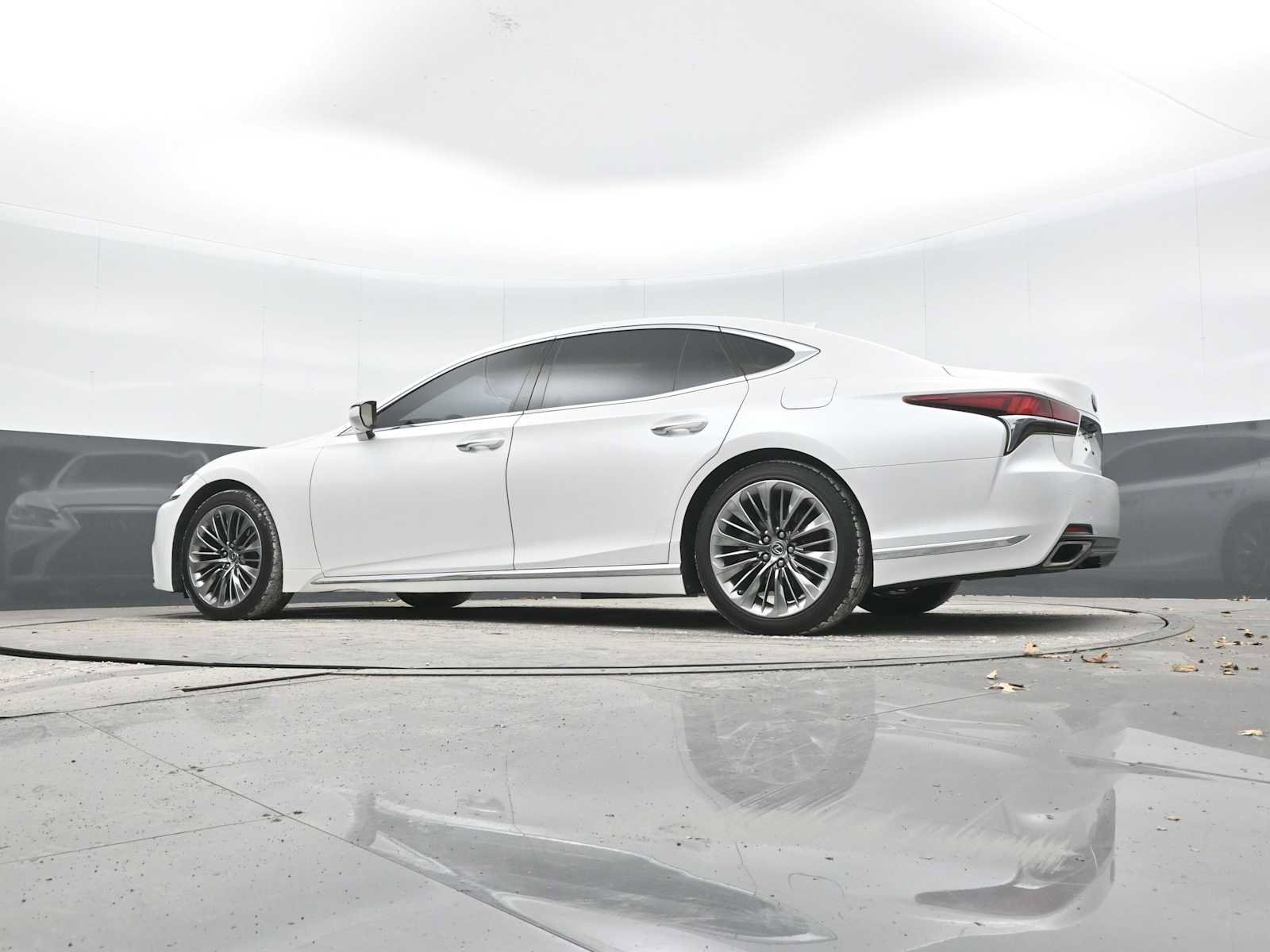 Used 2019 Lexus LS 500 w/ Interior Upgrade Package image 39