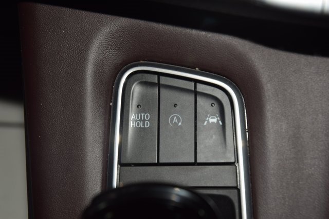 Used 2023 Cadillac Escalade Sport Platinum w/ LPO, ONYX Package image 31