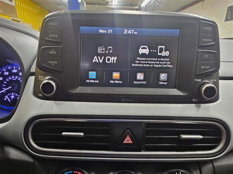 Used 2021 Hyundai Kona SE w/ Cargo Package image 13