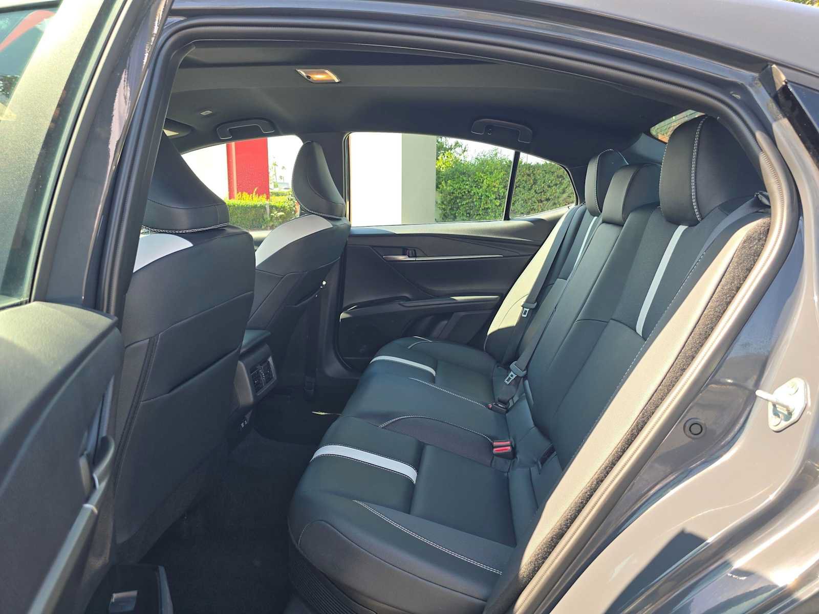Used 2026 Toyota Camry SE FWD image 18