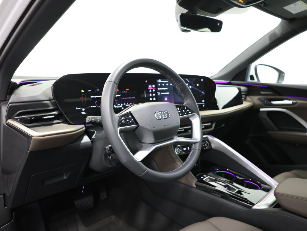 Certified 2025 Audi Q5 Premium Plus w/ Premium Plus AWD/4WD image 15
