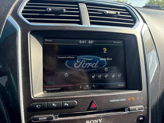 Used 2016 Ford Explorer Limited w/ Equipment Group 301A AWD/4WD image 24