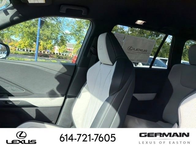 New 2026 Lexus TX 500h AWD image 21