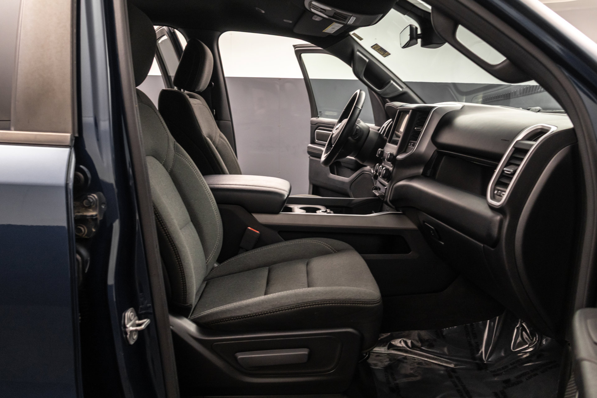 Used 2020 RAM 1500 Big Horn AWD/4WD image 39