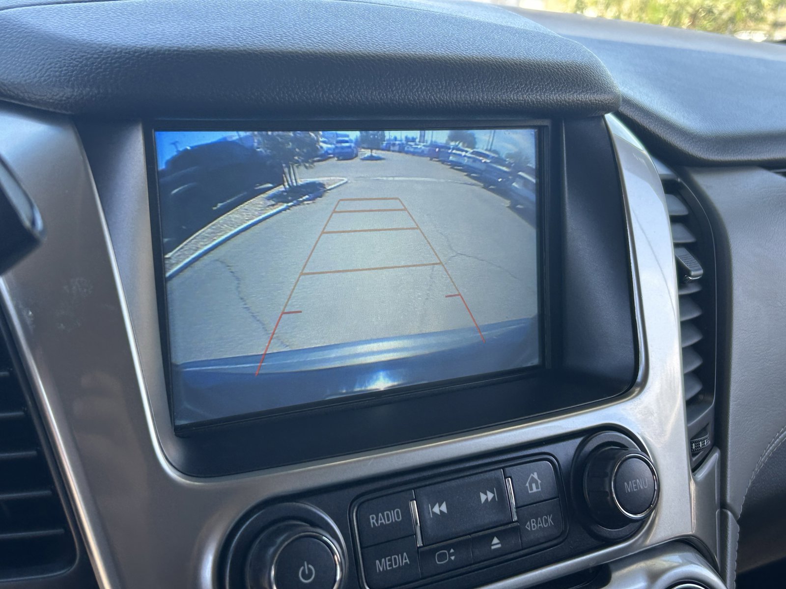 Certified 2020 Chevrolet Tahoe LT w/ Luxury Package AWD/4WD image 30