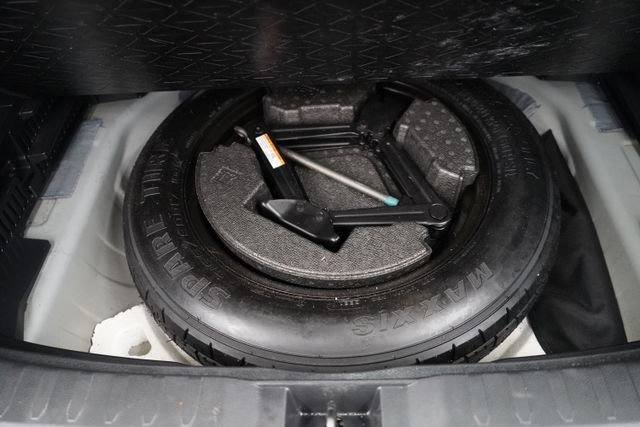 Used 2022 Toyota RAV4 LE image 53