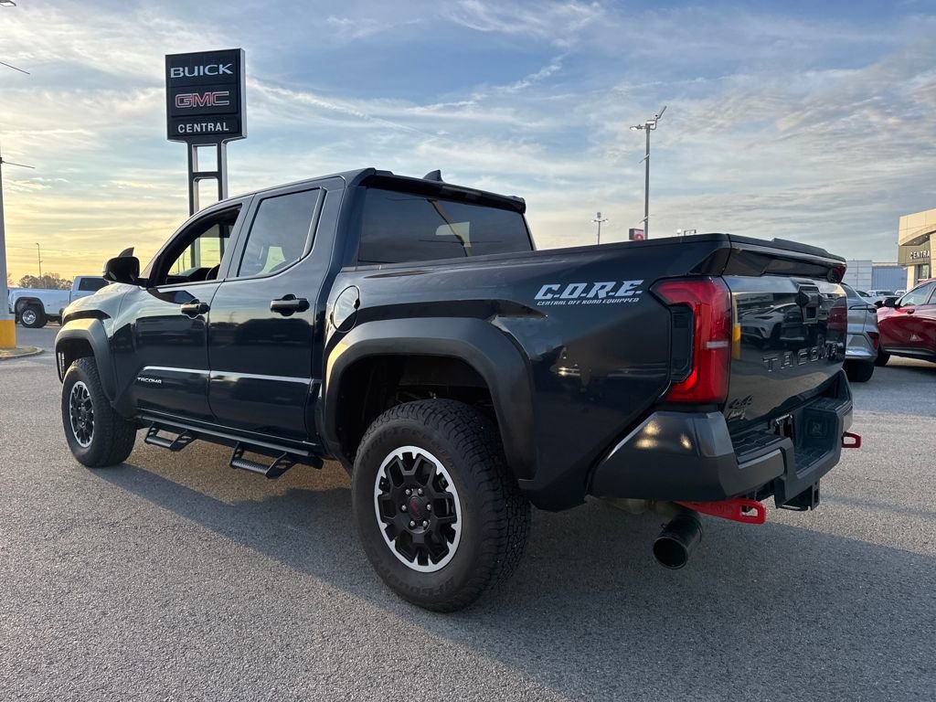 Used 2025 Toyota Tacoma TRD Off-Road image 4