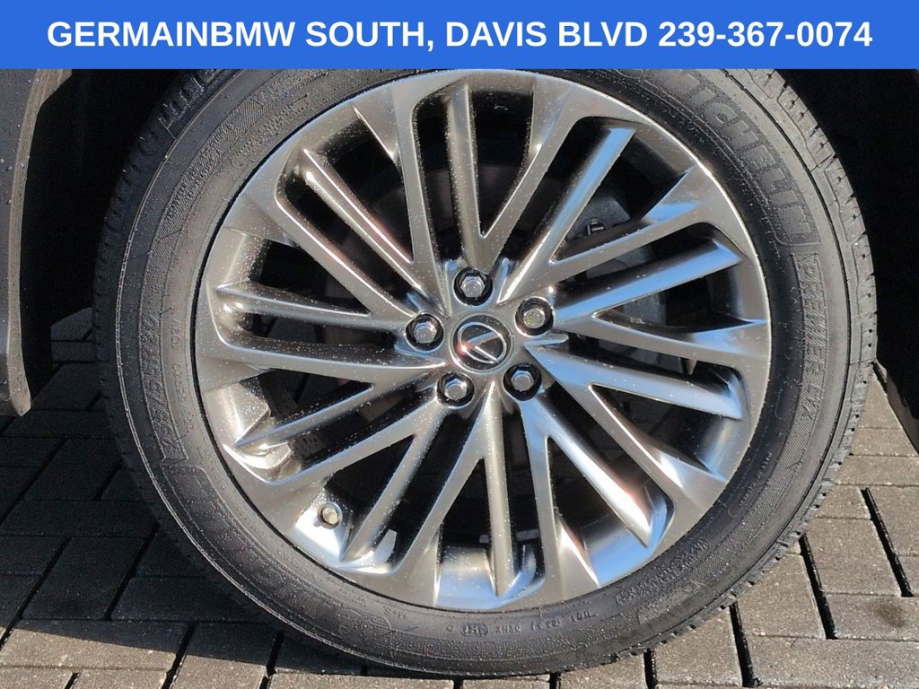 Used 2022 Lexus RX 350L Luxury w/ Accessory Package (Z1) AWD/4WD image 12
