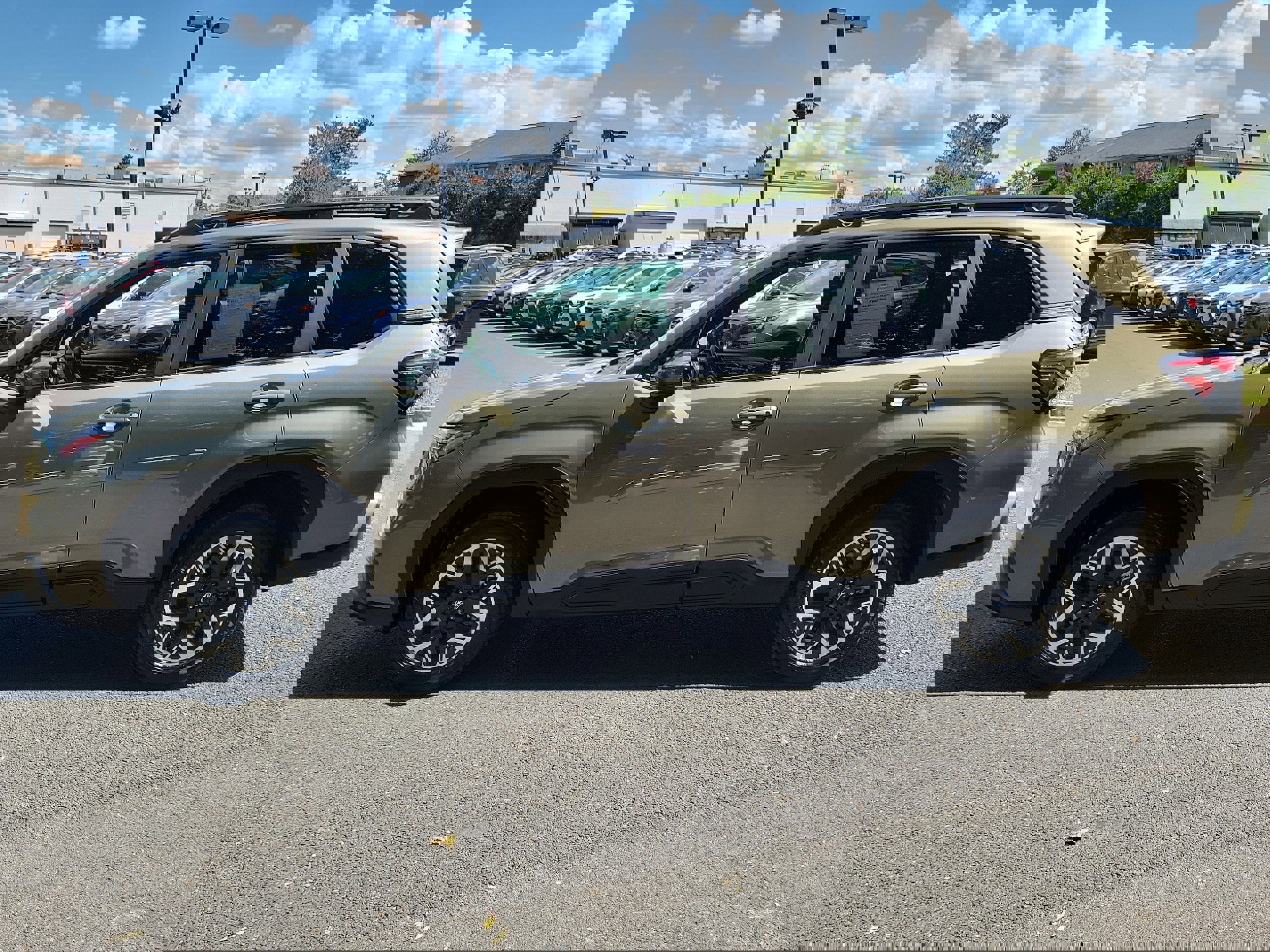 Used 2025 Subaru Forester Premium image 5