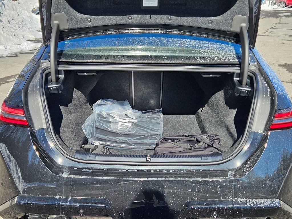 New 2026 BMW M5 w/ Carbon Package image 20