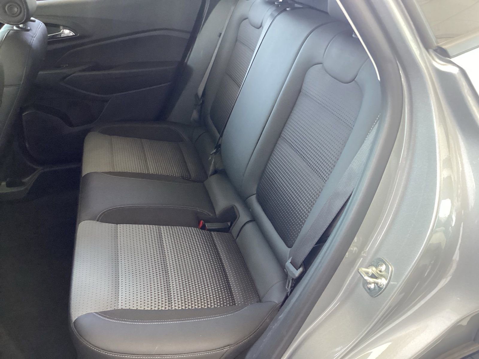 Used 2025 Chevrolet Trax LT image 13