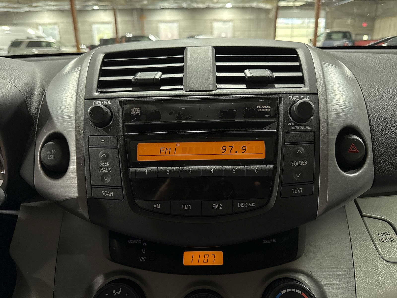 Used 2007 Toyota RAV4 2WD image 19