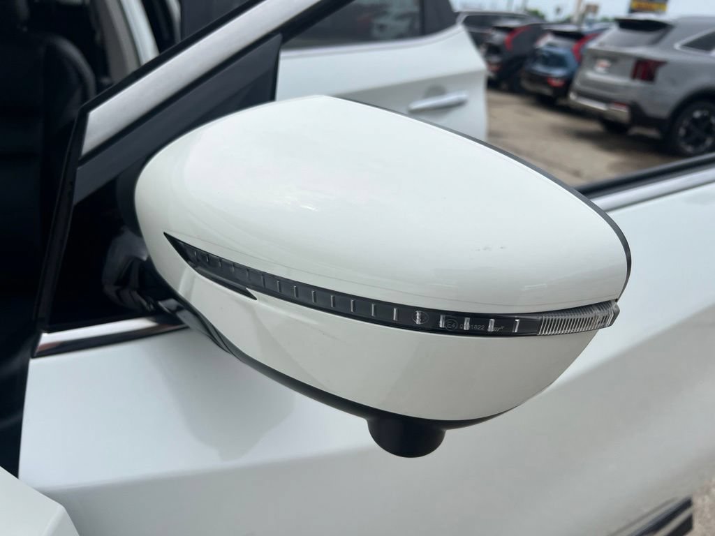 Used 2018 Nissan Murano SL w/ Cargo Package FWD image 32