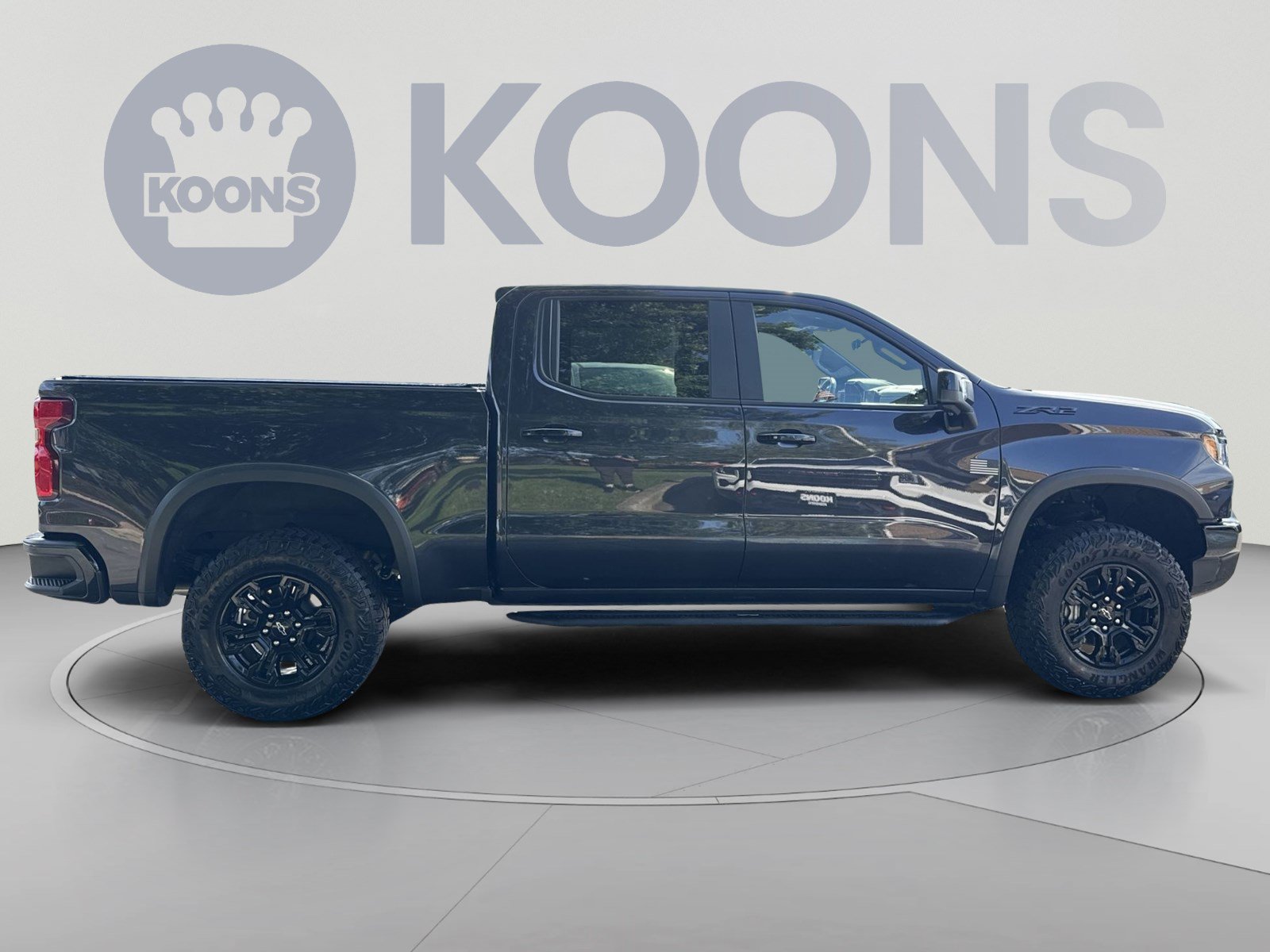 Used 2024 Chevrolet Silverado 1500 ZR2 w/ Technology Package AWD/4WD image 7