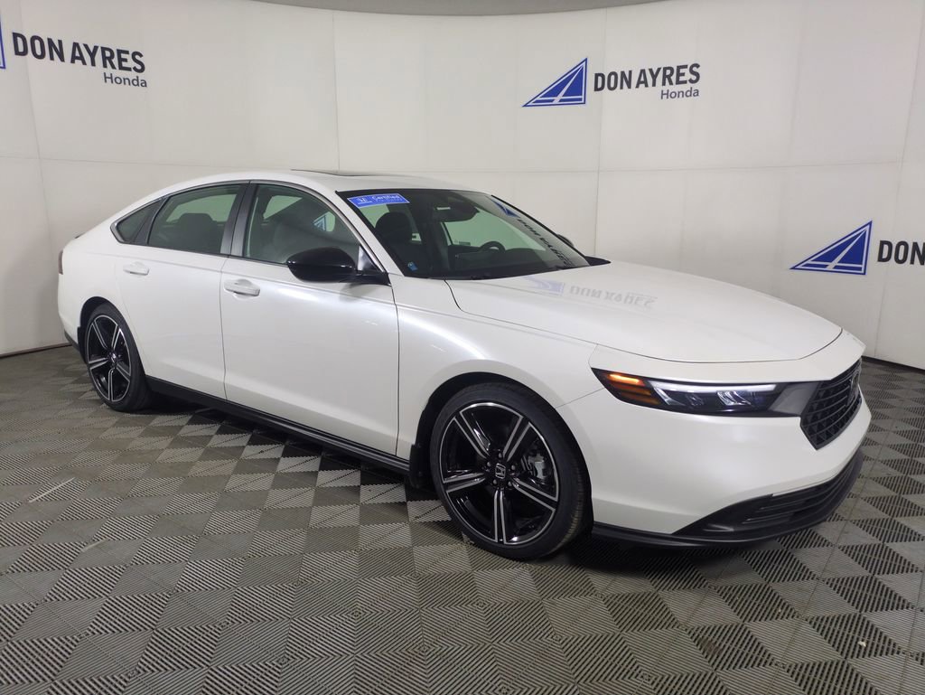 Certified 2025 Honda Accord Sport image 11