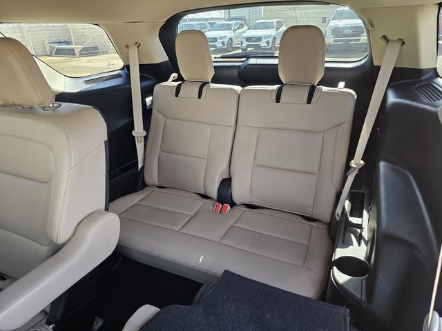 Certified 2020 Ford Explorer XLT w/ Equipment Group 202A image 17