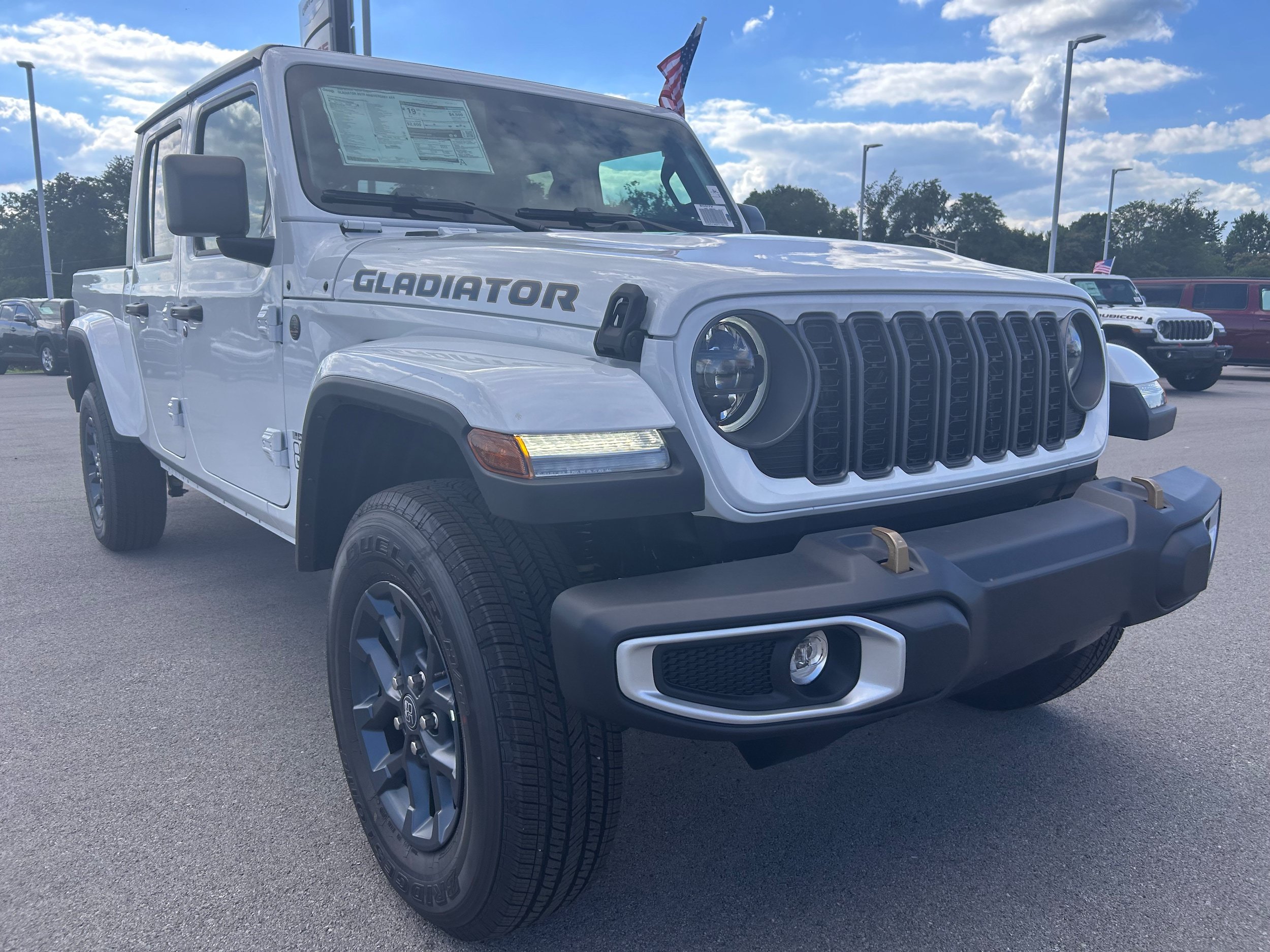 New 2026 Jeep Gladiator Sport AWD/4WD image 1