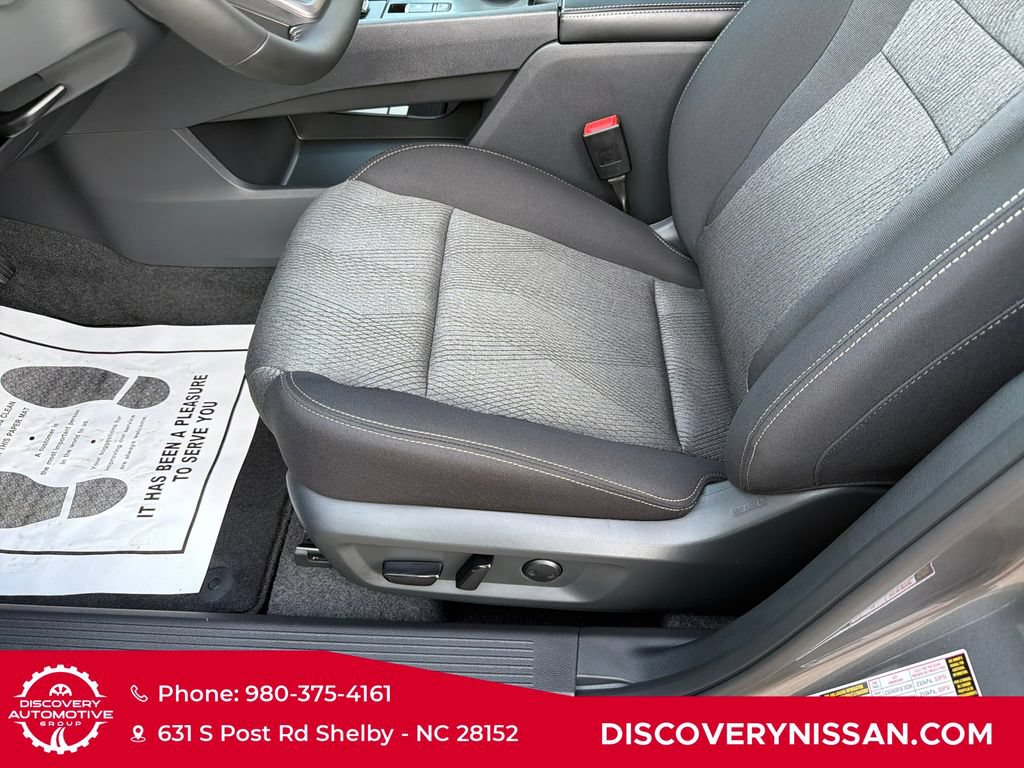 New 2026 Nissan Rogue SV AWD/4WD image 12