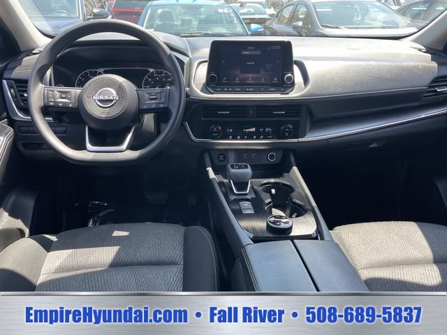 Used 2024 Nissan Rogue SV AWD/4WD image 14