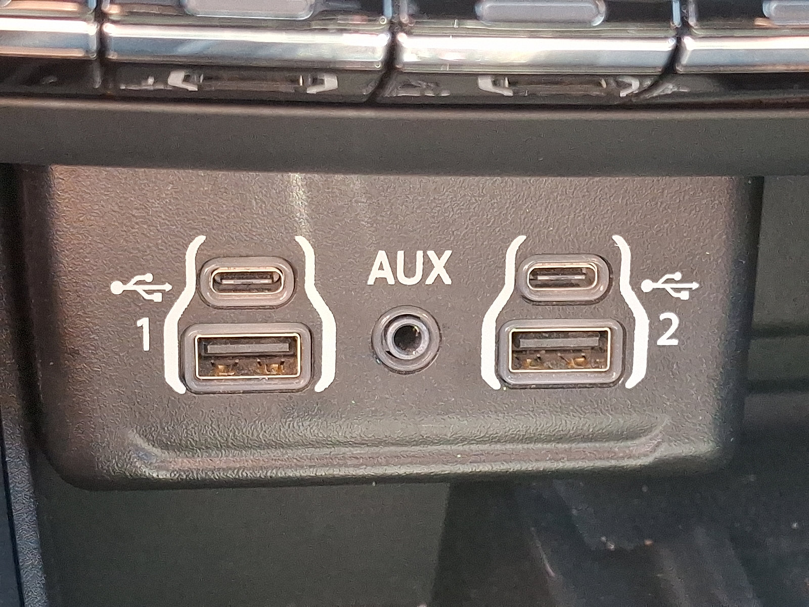 Used 2025 Dodge Durango R/T AWD/4WD image 24