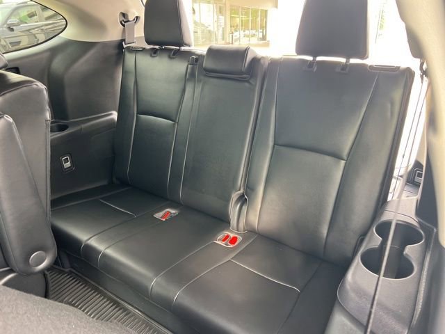 Used 2023 Toyota Highlander XLE image 33