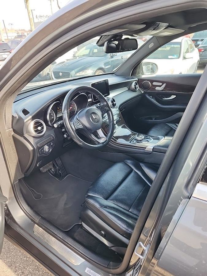 Used 2018 Mercedes-Benz GLC 300 GLC 300 4MATIC SUV image 8
