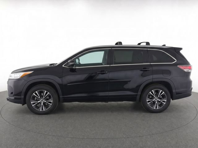 Used 2016 Toyota Highlander XLE w/ Protection Package #3 AWD/4WD image 6