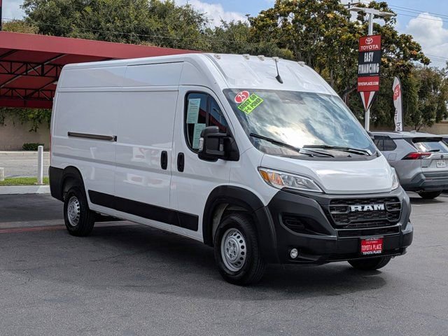 Used 2025 RAM ProMaster 2500 w/ Convenience Group FWD image 3