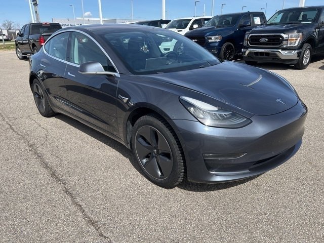 Used 2018 Tesla Model 3 image 3