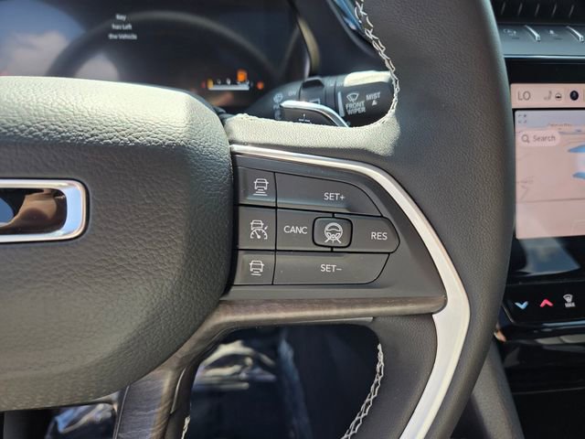 New 2026 Jeep Grand Cherokee Limited w/ Luxury Tech Group II RWD image 29