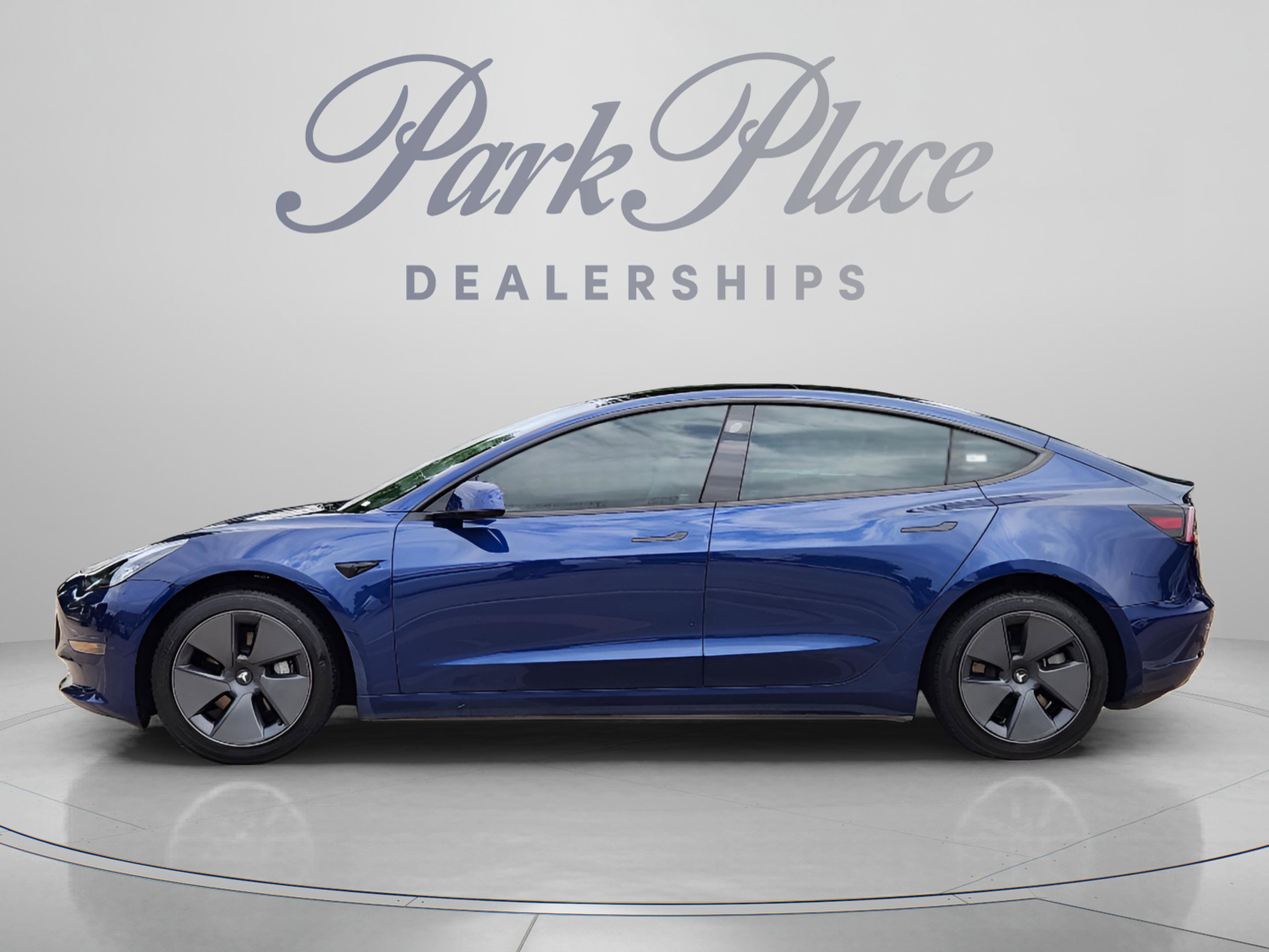 Used 2022 Tesla Model 3 Long Range AWD/4WD video 2