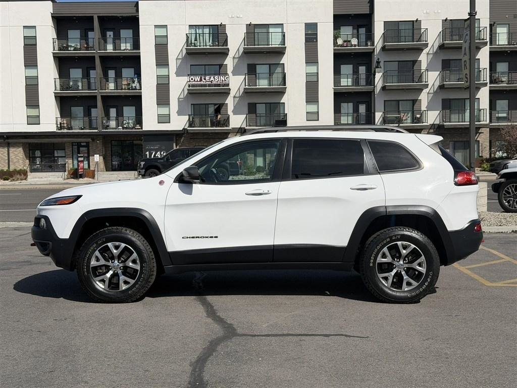 Used 2015 Jeep Cherokee Trailhawk w/ Comfort/Convenience Group image 4