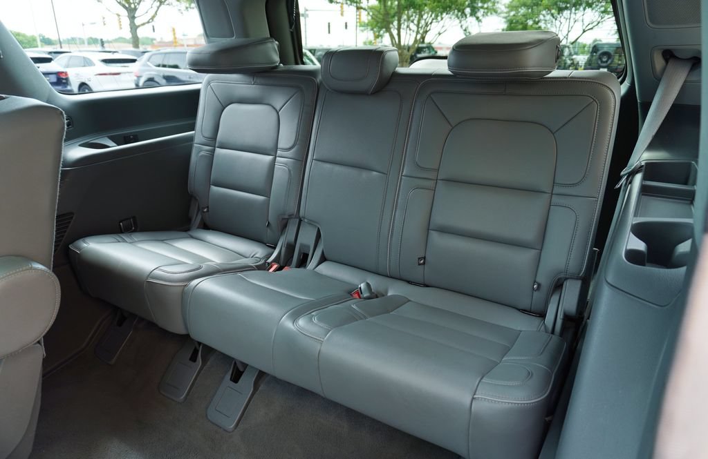 Used 2018 Lincoln Navigator Reserve w/ Technology Package AWD/4WD image 33