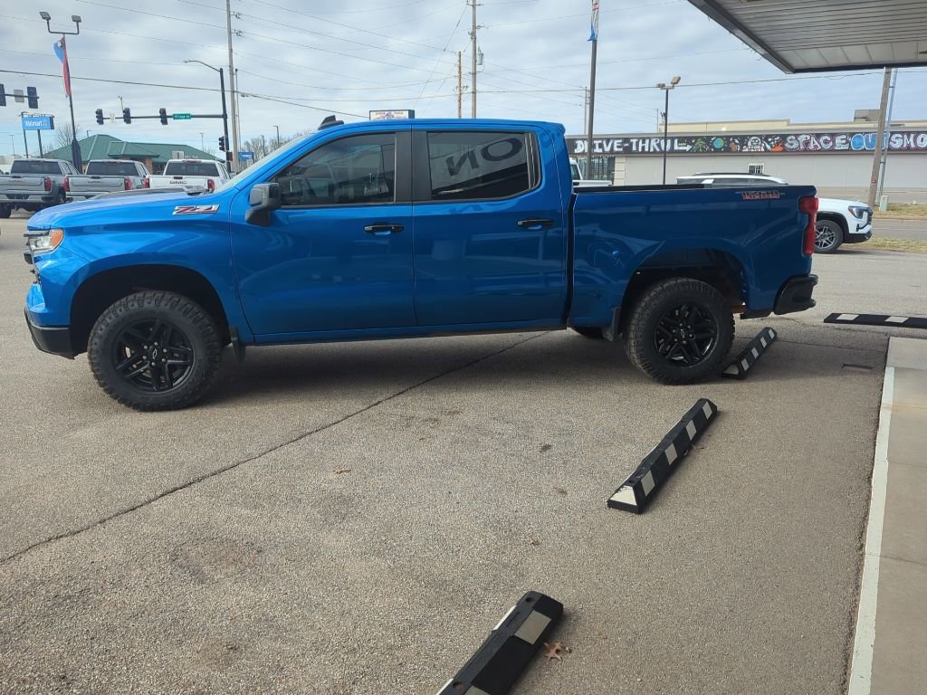 Used 2022 Chevrolet Silverado 1500 LT Trail Boss image 3