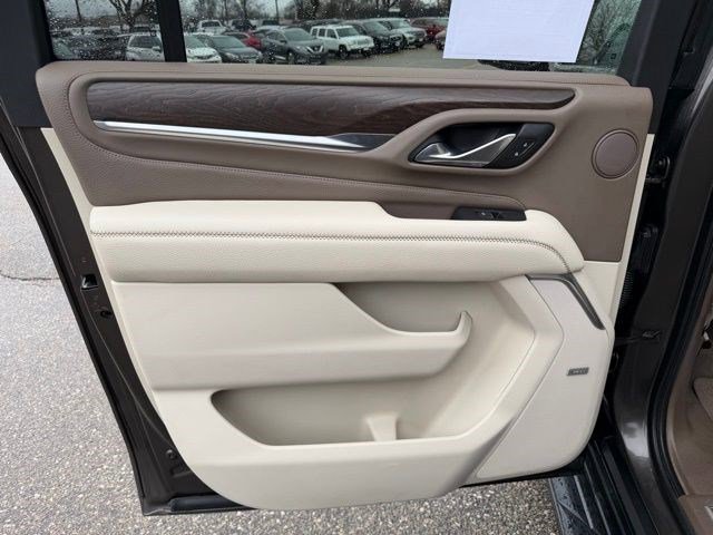 Used 2021 GMC Yukon XL Denali AWD/4WD image 14