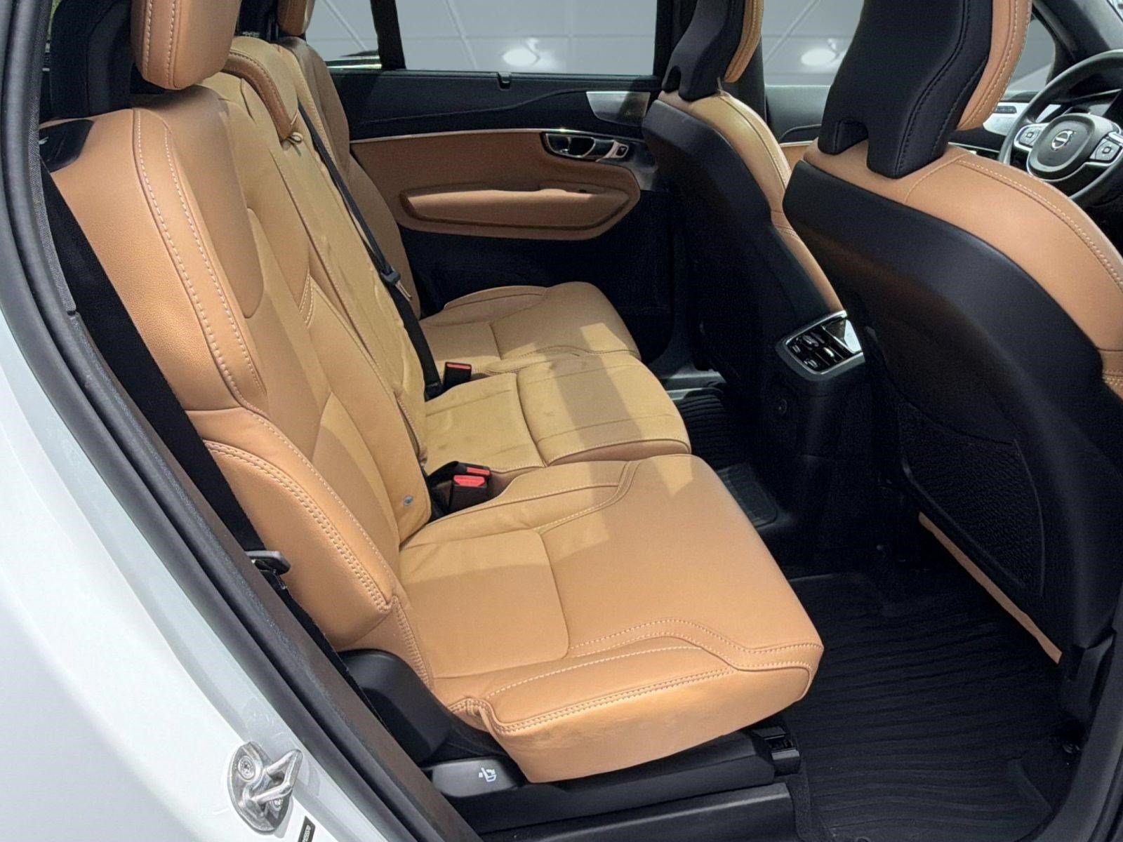 Certified 2024 Volvo XC90 T8 Ultimate w/ Protection Package Premier AWD/4WD image 30