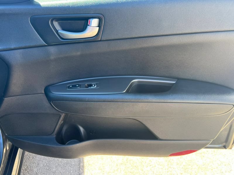 Used 2020 Kia Optima SE FWD image 8