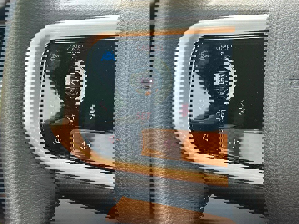 New 2026 Nissan Armada SL w/ Captain's Chari Seat Package image 23