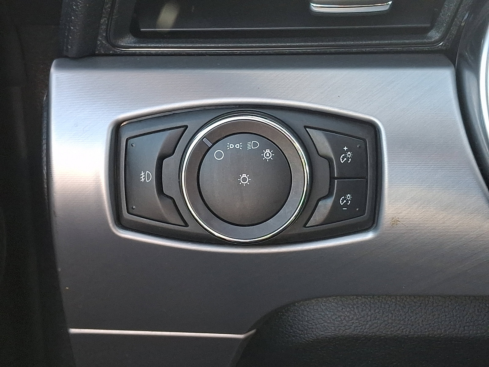 Certified 2019 Ford Mustang GT Premium w/ Black Accent Package image 28