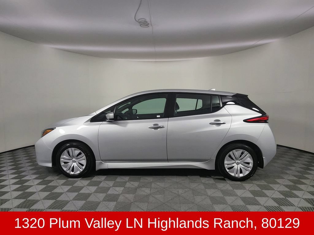 Used 2025 Nissan Leaf S FWD image 2