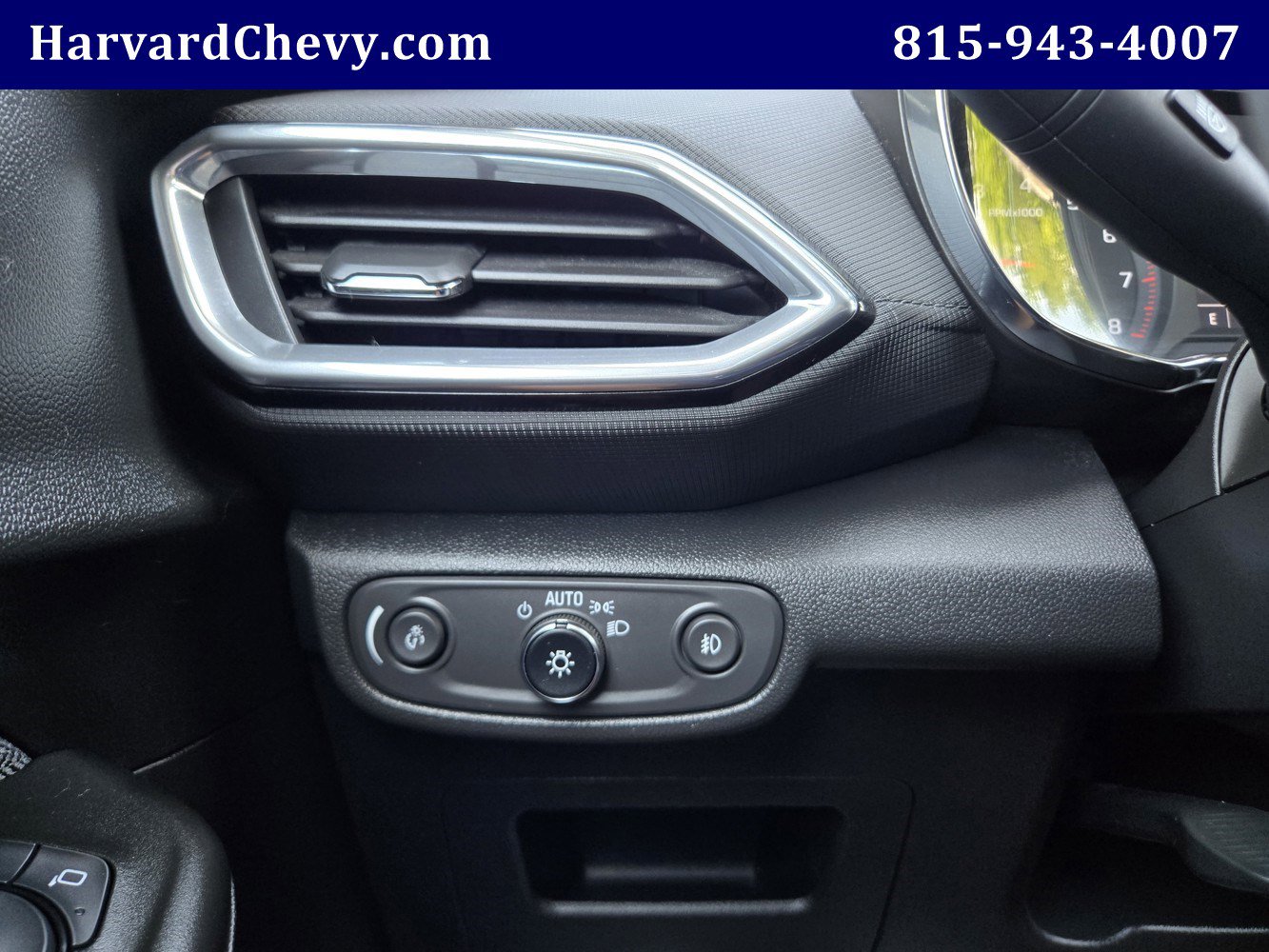 Used 2023 Chevrolet TrailBlazer LT w/ Convenience Package AWD/4WD image 23