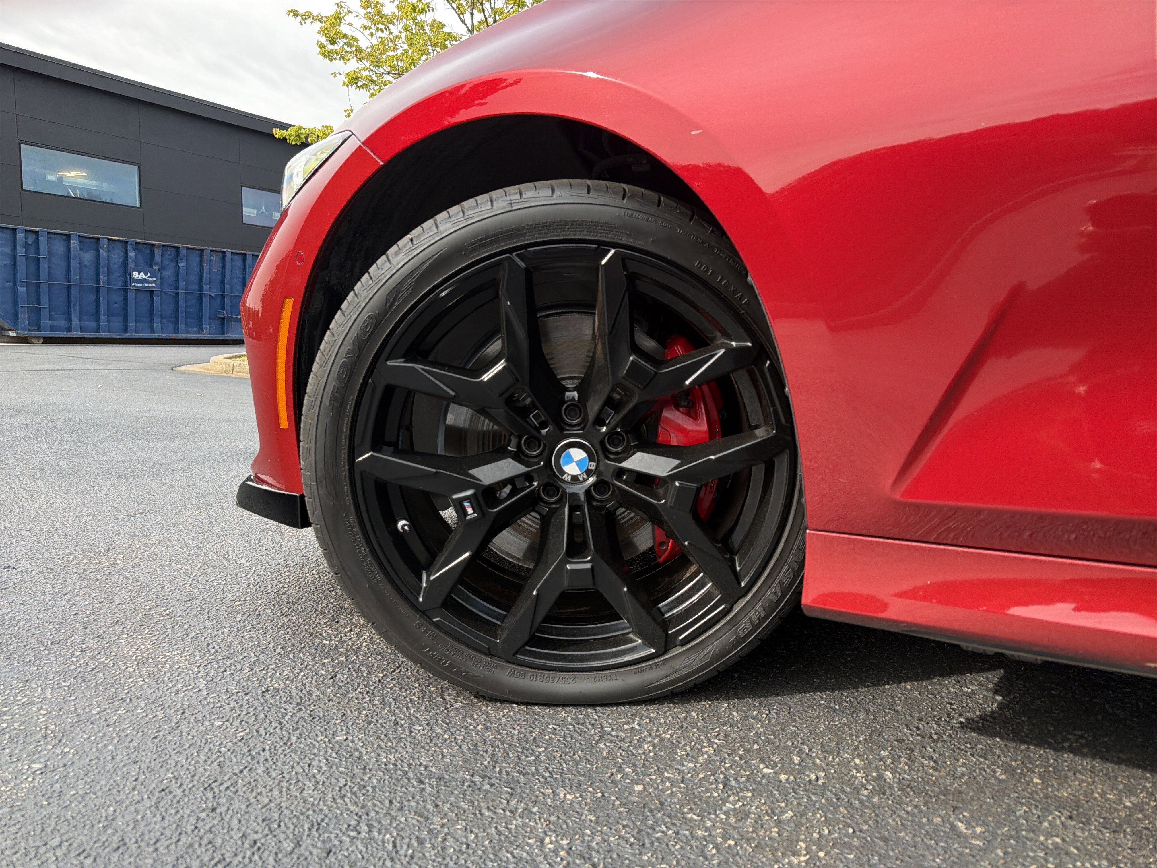 Used 2025 BMW 330i Sedan w/ M Sport Package RWD image 18